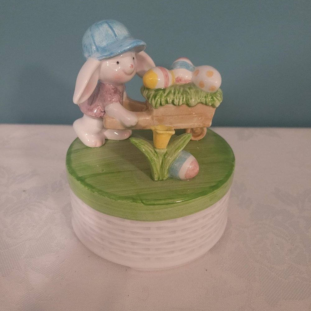 Napcoware Easter Music Box "Peter Cottontail"